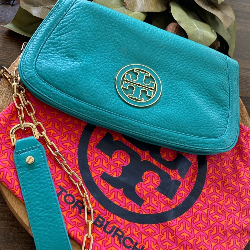 Tory Burch aqua turquoise with gold chain